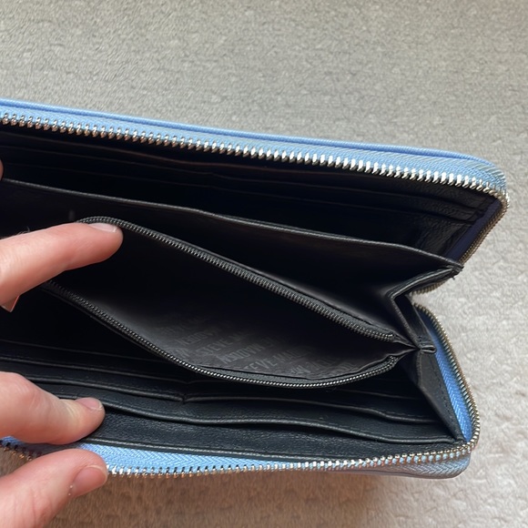 Blue Steve Madden Wallet - Picture 7 of 8